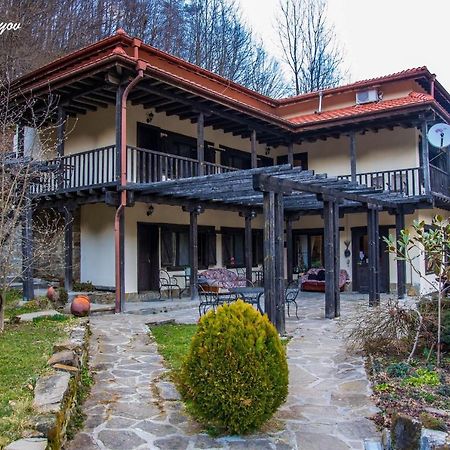 אפרילצי Guest House Verbena מראה חיצוני תמונה