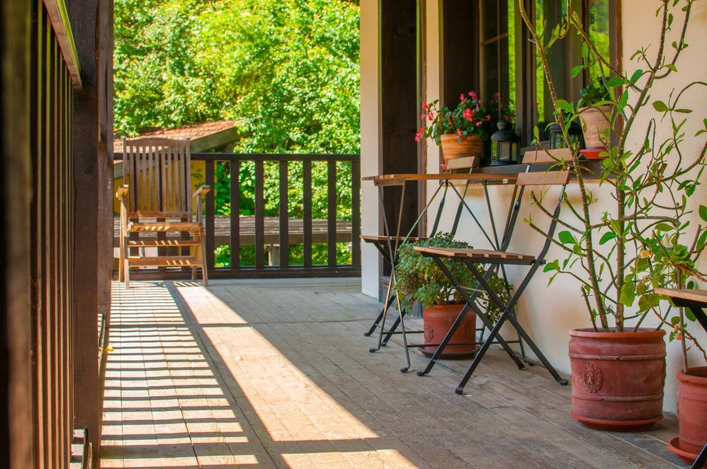 אפרילצי Guest House Verbena מראה חיצוני תמונה