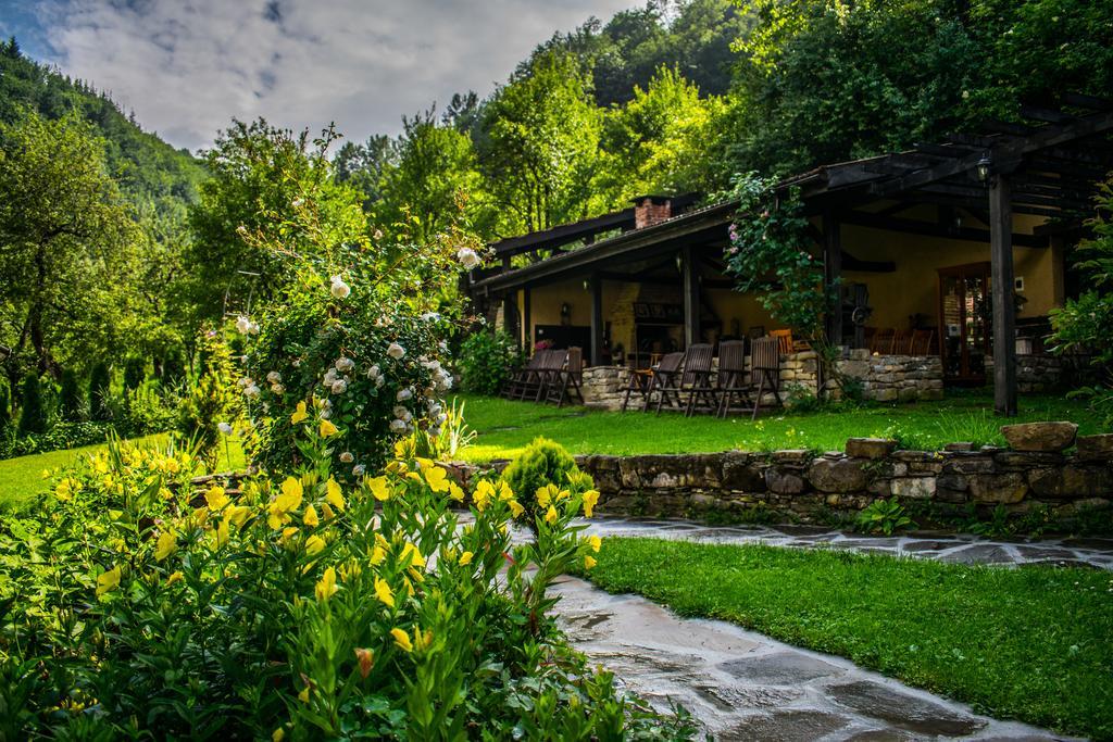 אפרילצי Guest House Verbena מראה חיצוני תמונה
